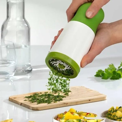 🌿 Compact Cordless Herb Chopper — Efficient Cilantro & Herb Mincer