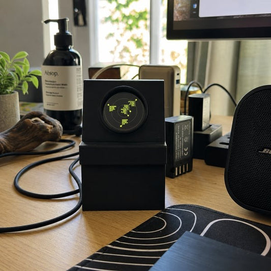✈️ Mini Aircraft Radar | Real-Time Desk Display